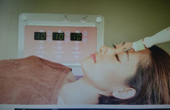 小岩で最新機械を使った美白エステ